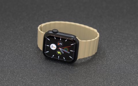 Torrii Saturn Silicone Magnetic Apple Watch Band For Ultra 49/ 45/ 44 /42 Mm – Cream